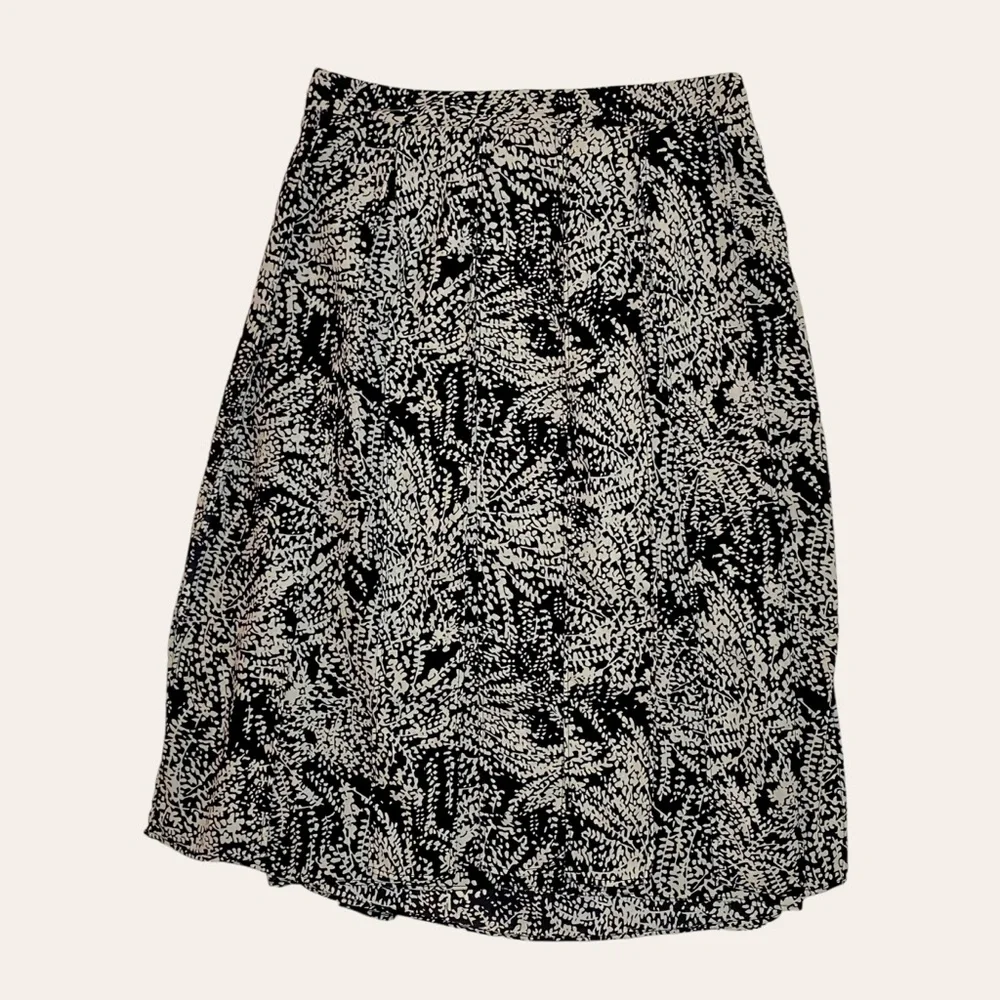 WhoWhatWear Black and White Car Wash Skirt - Picture 4 of 5